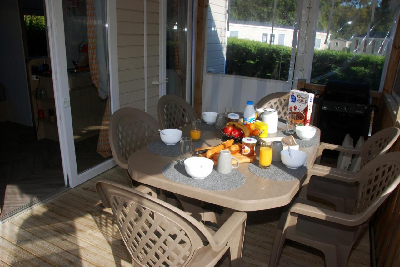 Mobilhome 2Ch Climatise-Terrasse Fermee-4 Velos-Camping 4 Etoiles Les Charmettes Les Mathes Buitenkant foto