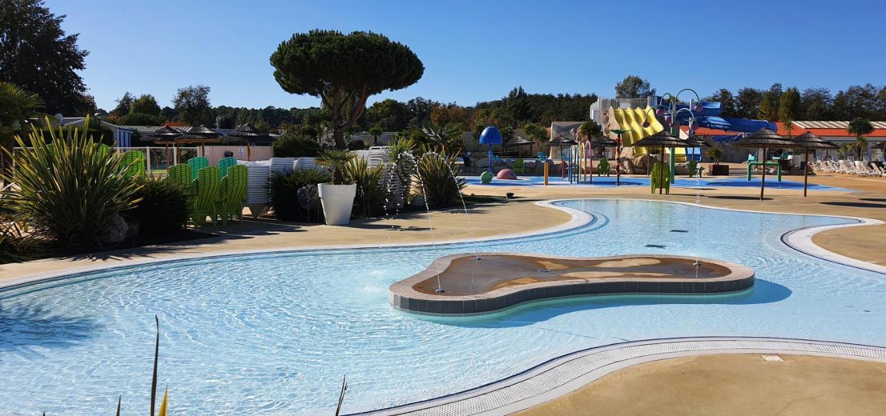 Mobilhome 2Ch Climatise-Terrasse Fermee-4 Velos-Camping 4 Etoiles Les Charmettes Les Mathes Buitenkant foto